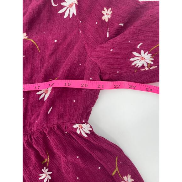 Torrid Women's Dark Magenta Daisy Print Tie Neck Babydoll Popover Blouse Size 0X - Picture 5 of 6
